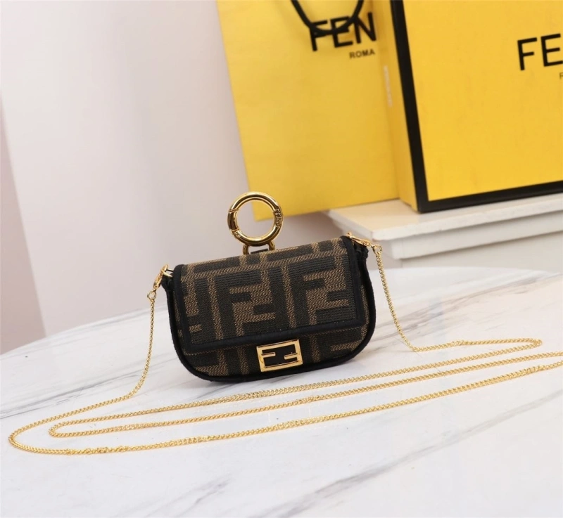 F**di baguette bags 4370-0032