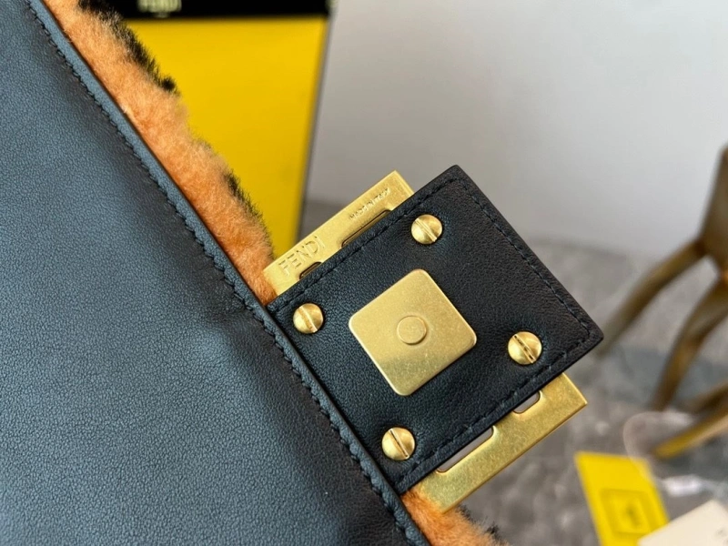 F**di satchel bags 4370-0038