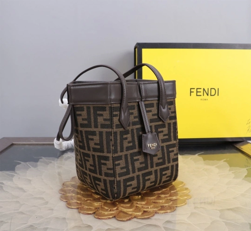 F**di shopping bags 4370-0049