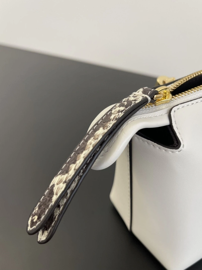 F**di top handle bags 4370-0074