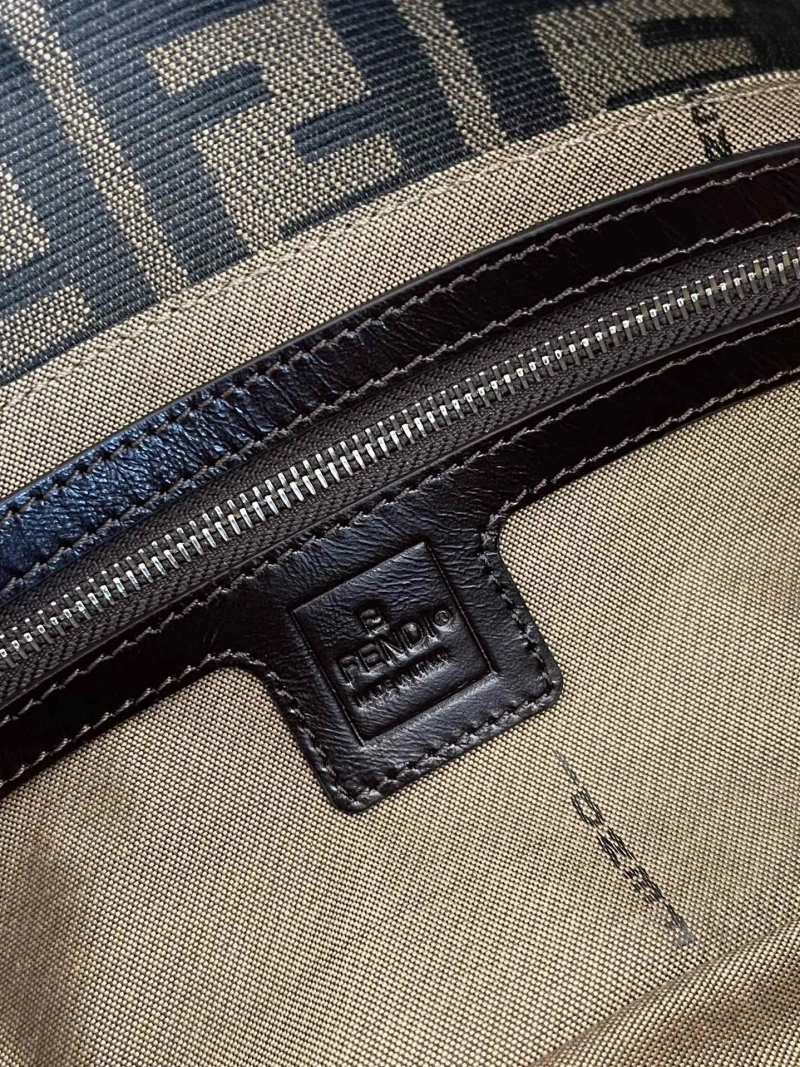 F**di top handle bags 4370-0102