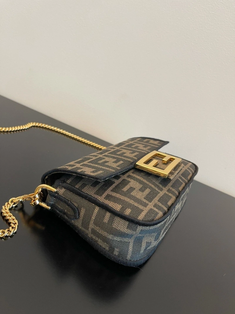 F**di baguette bags 4370-0104