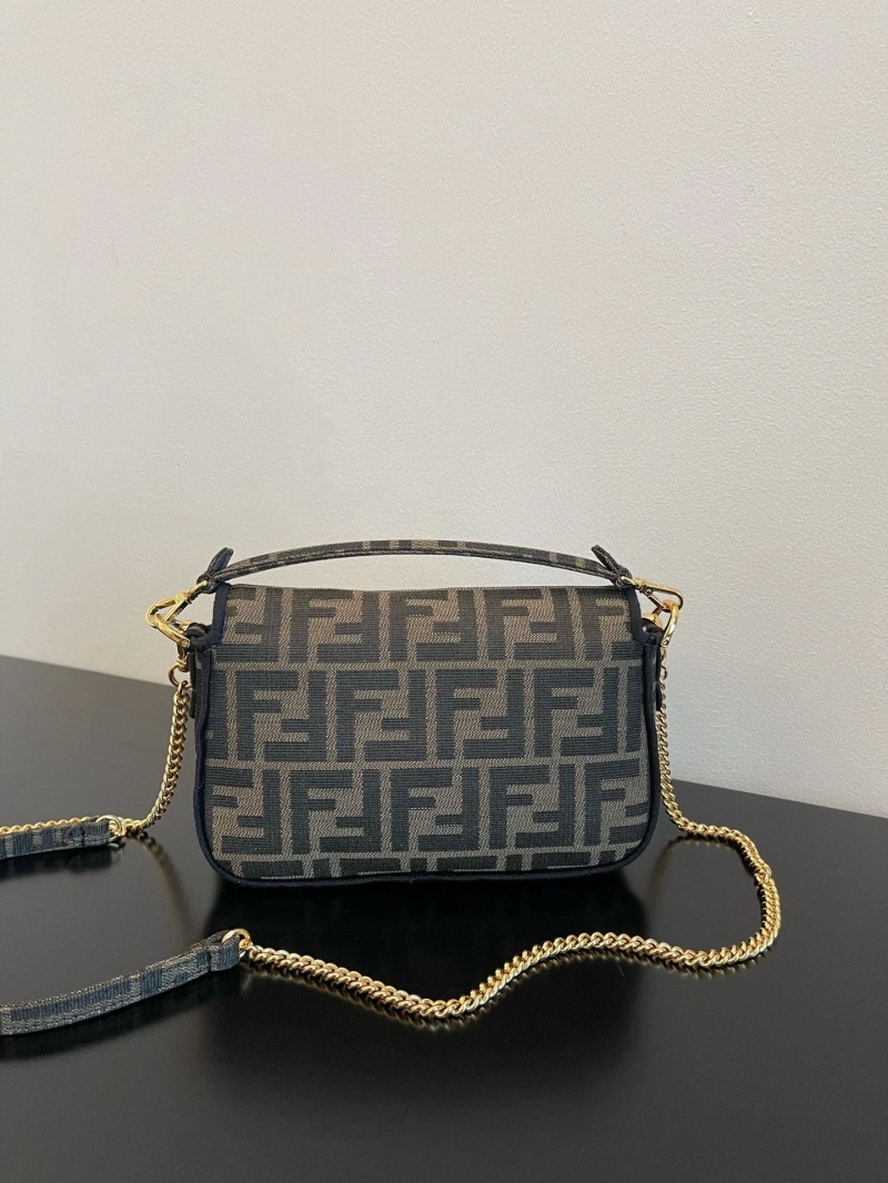 F**di baguette bags 4370-0104