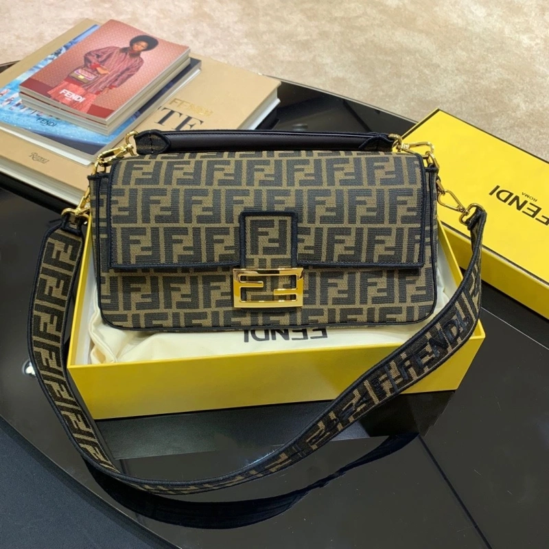 F**di baguette bags 4370-0106