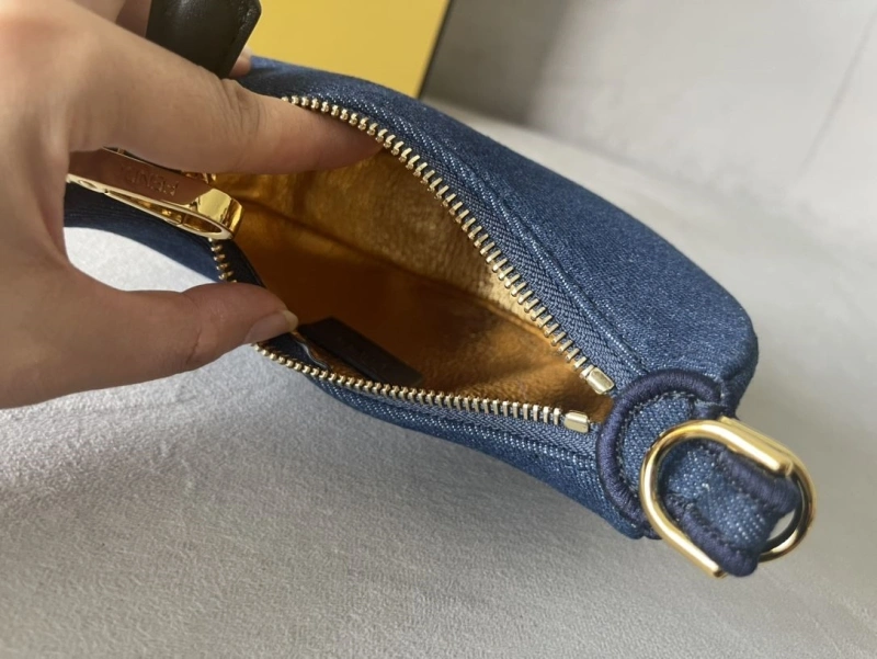 F**di top handle bags 4370-0156