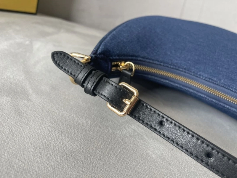 F**di top handle bags 4370-0157