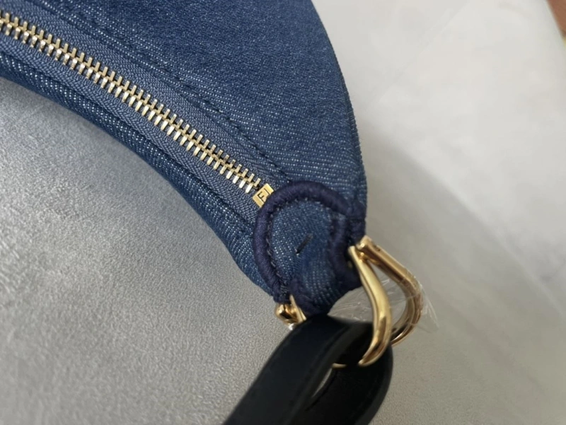 F**di top handle bags 4370-0157
