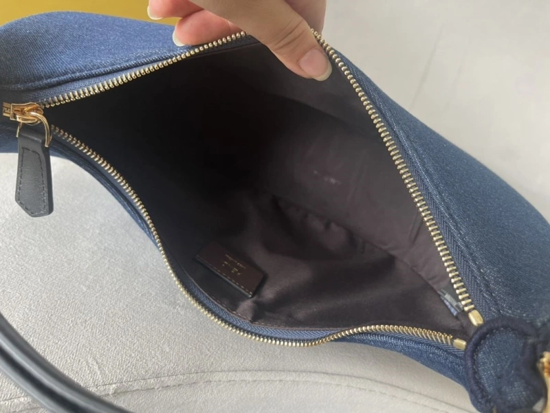 F**di top handle bags 4370-0157