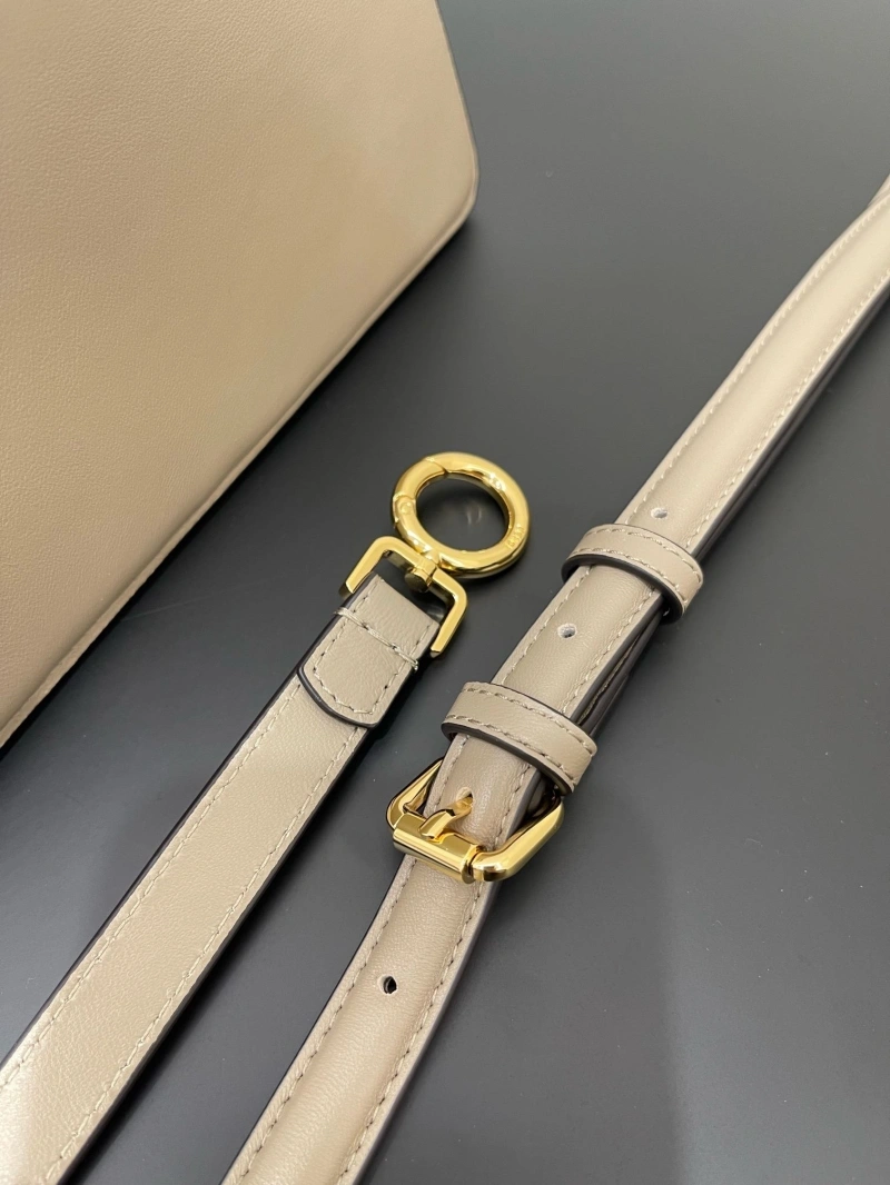 F**di top handle bags 4370-0183