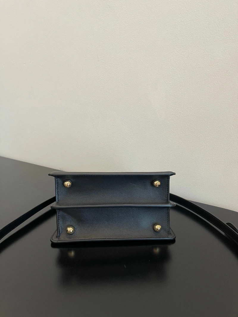 F**di top handle bags 4370-0184