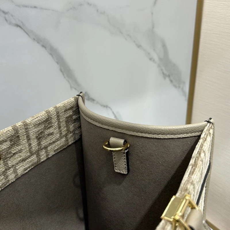 F**di shopping bags 4370-0264