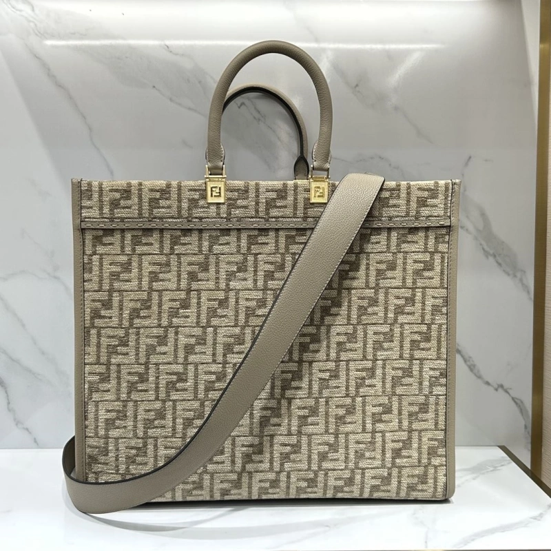 F**di shopping bags 4370-0265