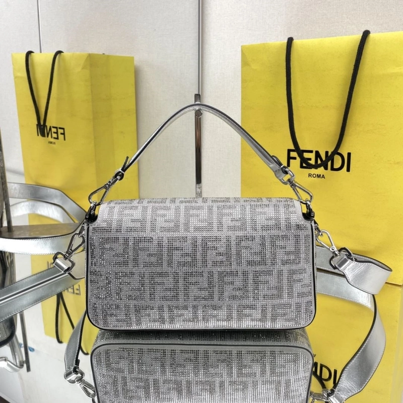 F**di baguette bags 4370-0278