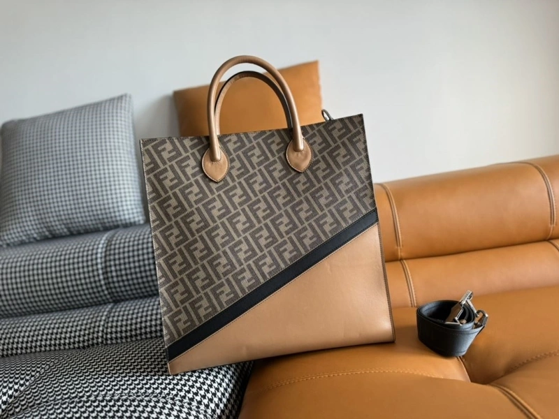 F**di shopping bags 4370-0300
