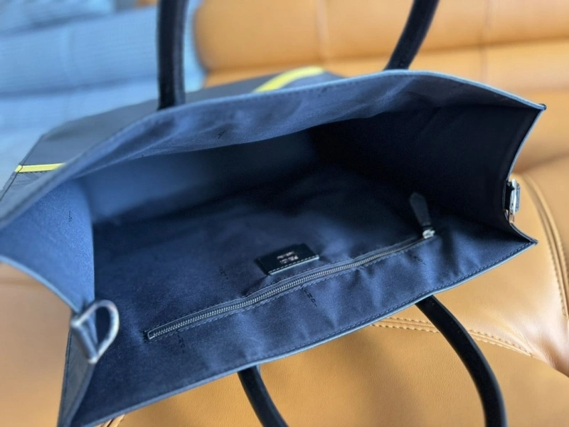 F**di shopping bags 4370-0301