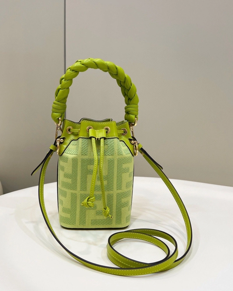 F**di bucket bags 4370-0311