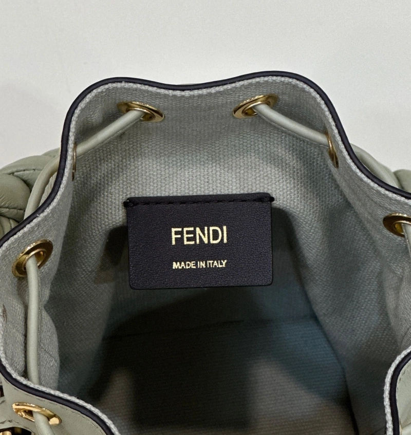F**di bucket bags 4370-0318