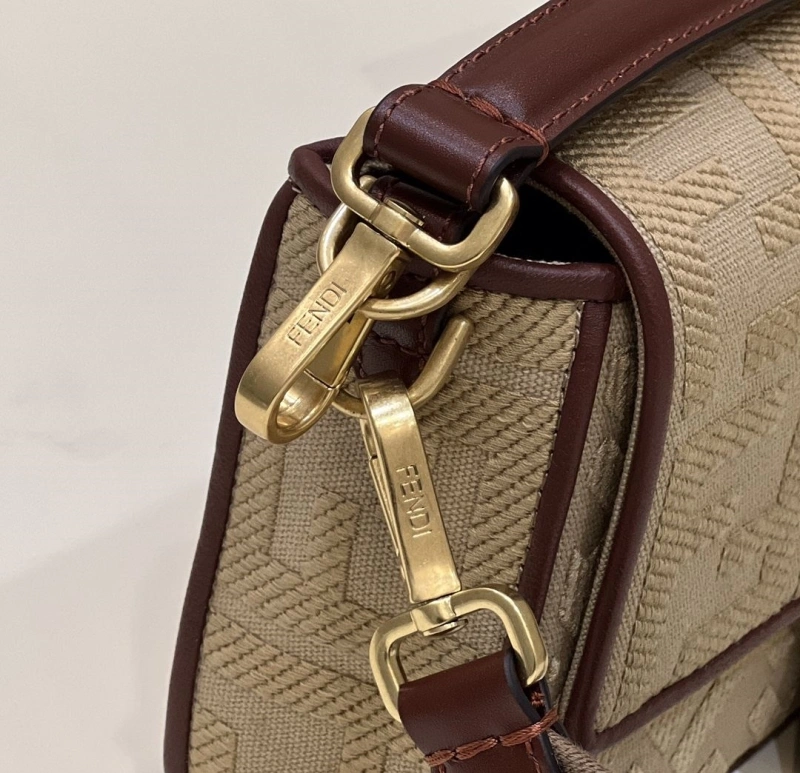 F**di baguette bags 4370-0323