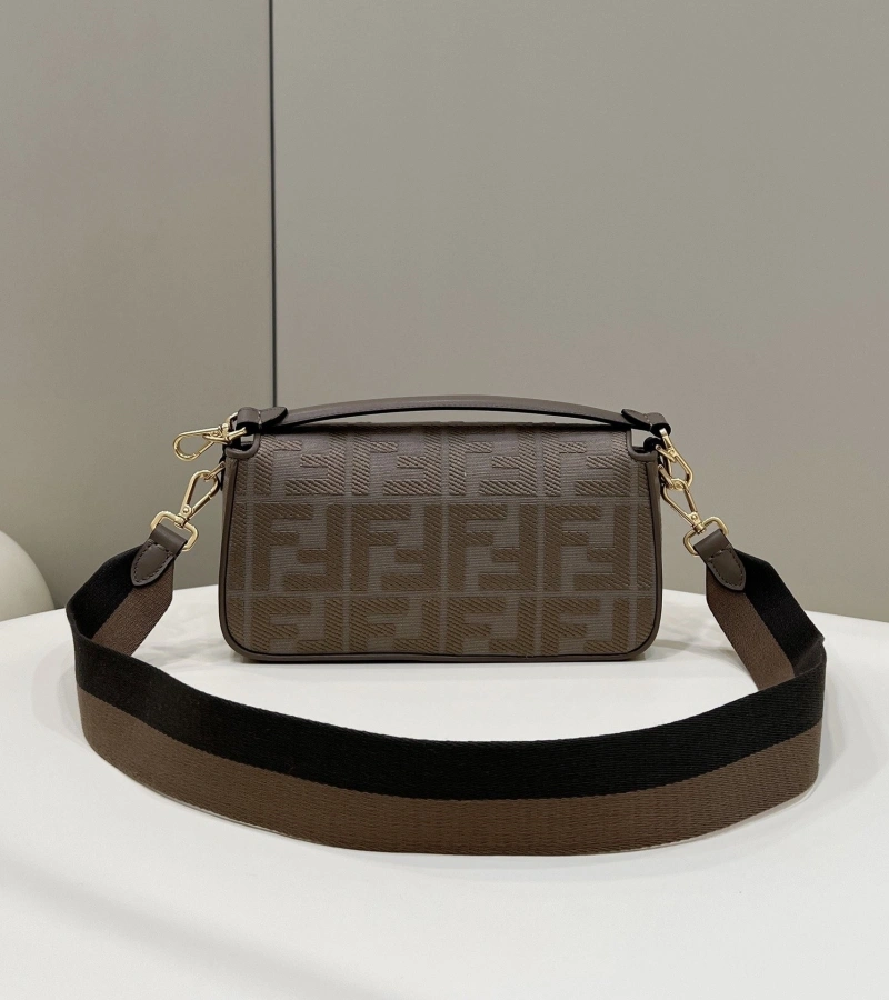 F**di baguette bags 4370-0325