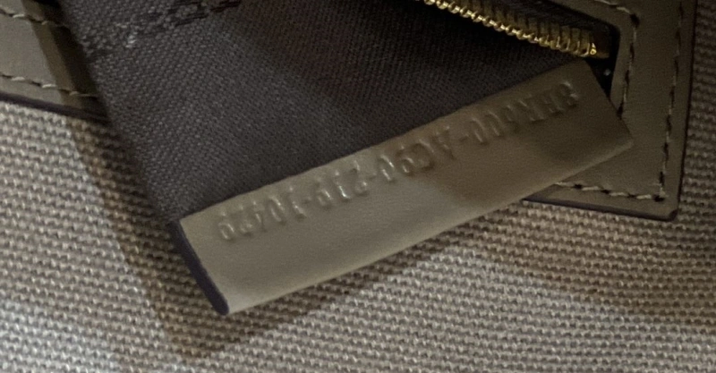 F**di baguette bags 4370-0325