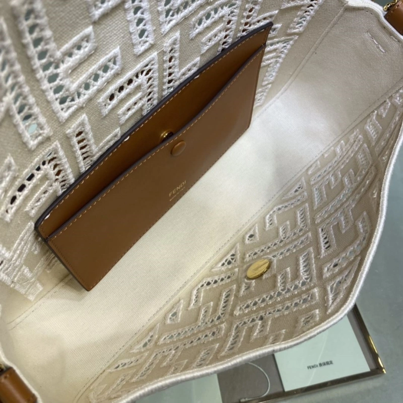 F**di baguette bags 4370-0364