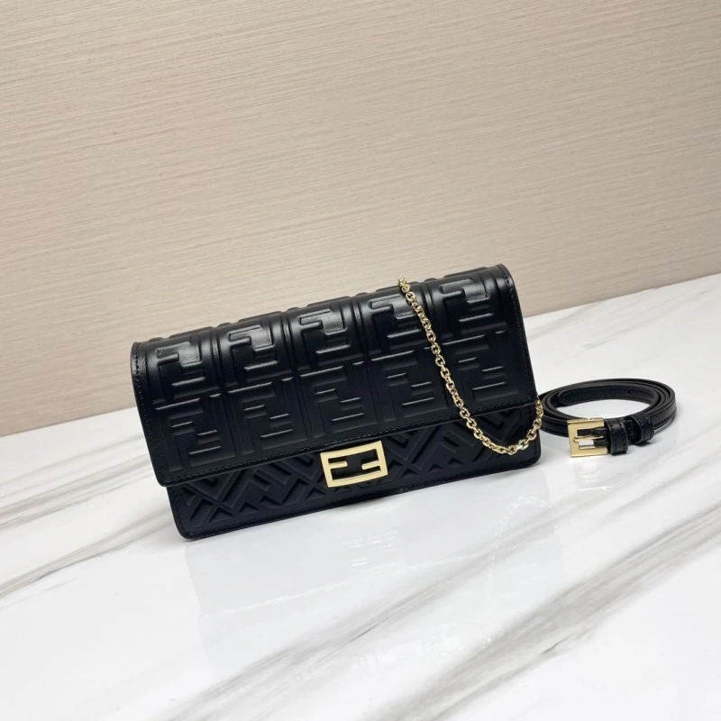 F**di baguette bags 4370-0392