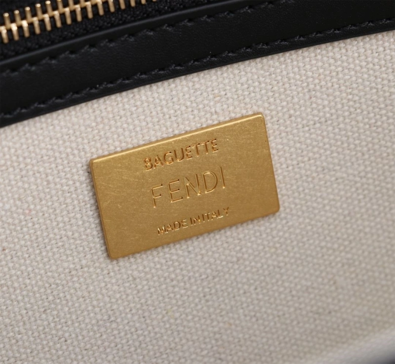 F**di baguette bags 4370-0394