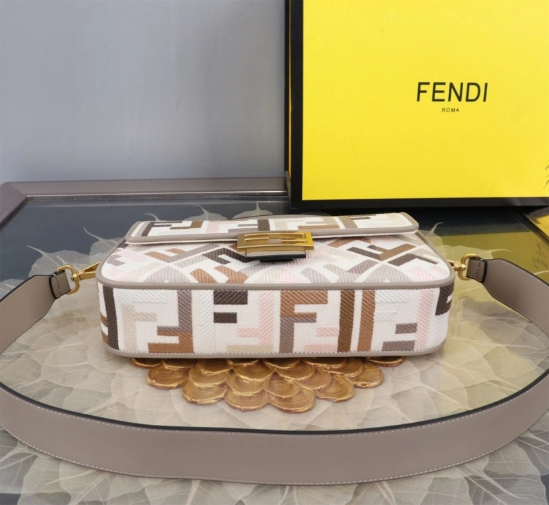 F**di baguette bags 4370-0396