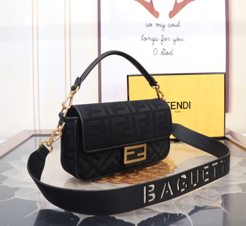 F**di baguette bags 4370-0398