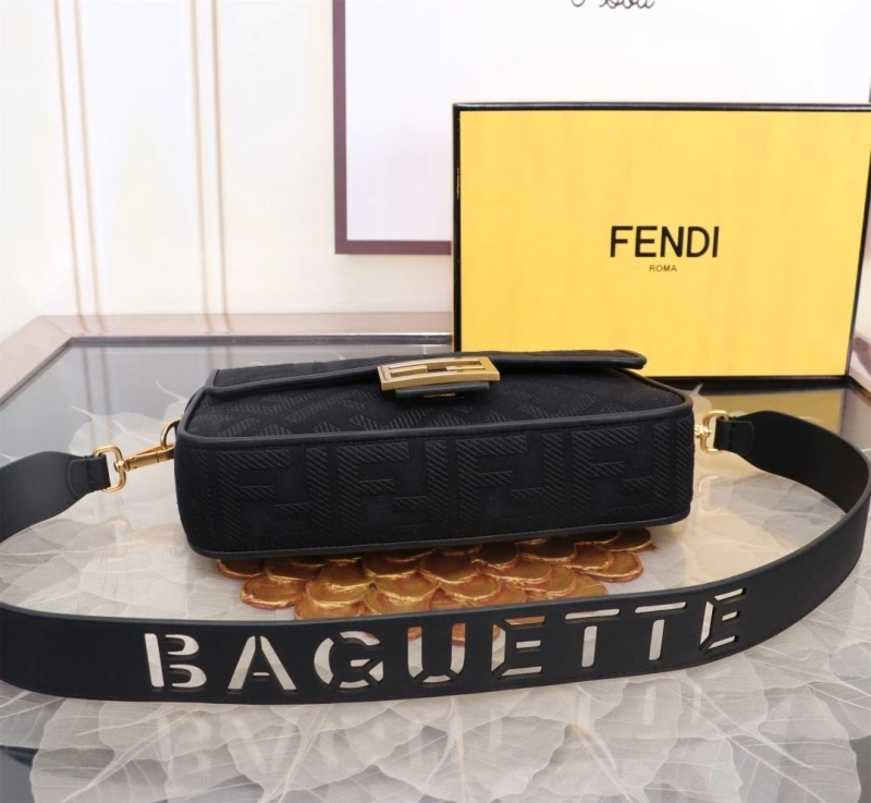 F**di baguette bags 4370-0398