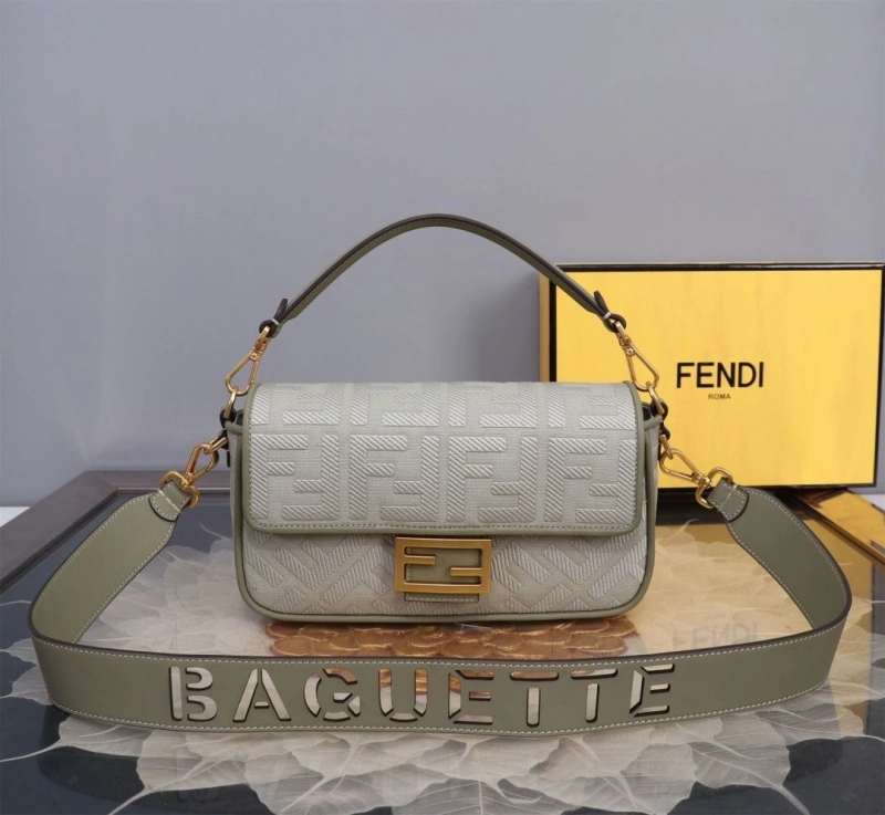 F**di baguette bags 4370-0400