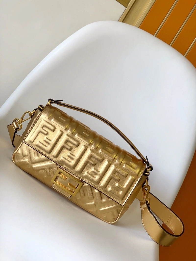 F**di baguette bags 4370-0412
