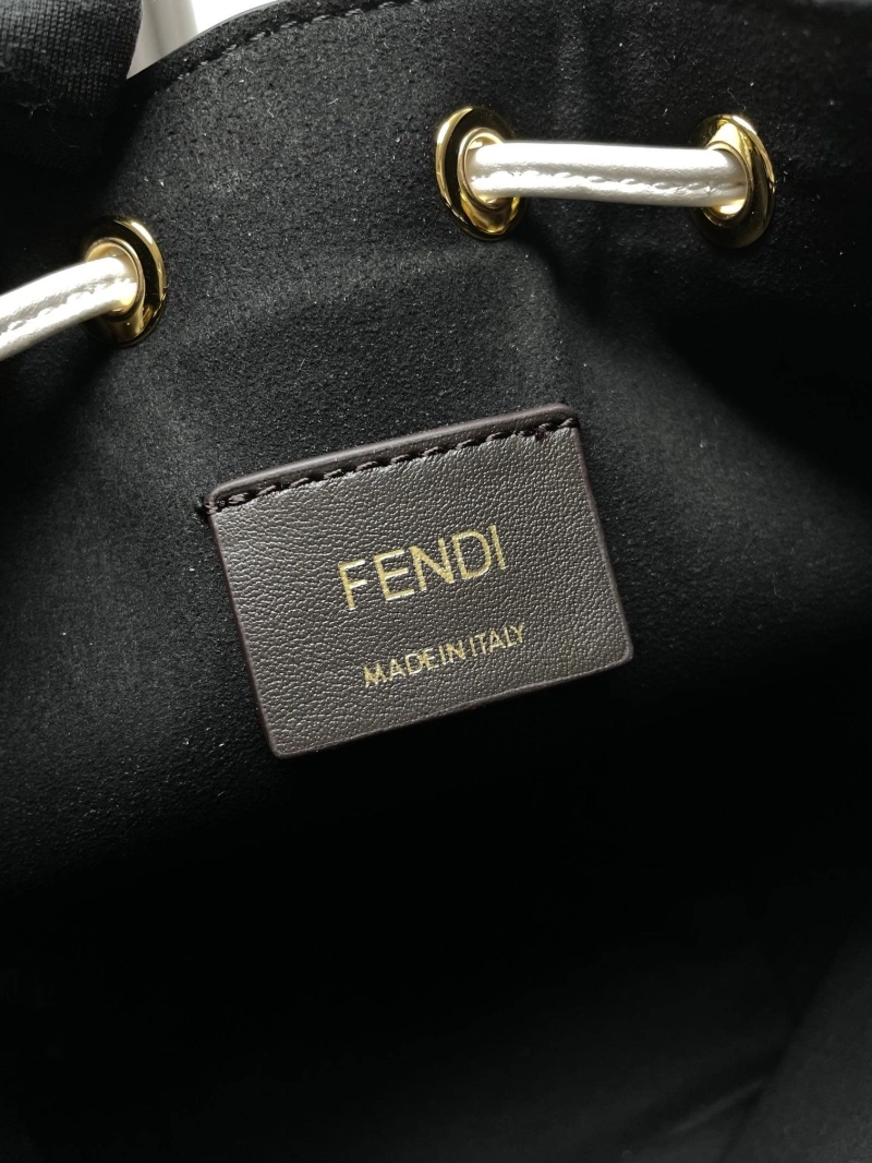 F**di bucket bags 4370-0585