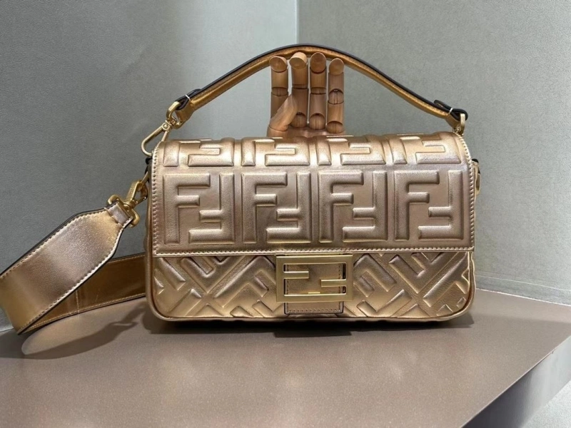 F**di baguette bags 4370-0591
