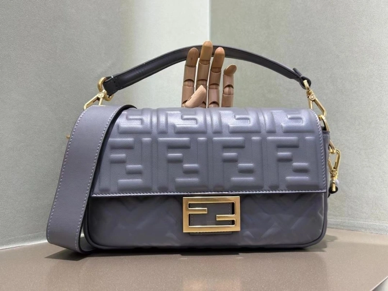 F**di baguette bags 4370-0592