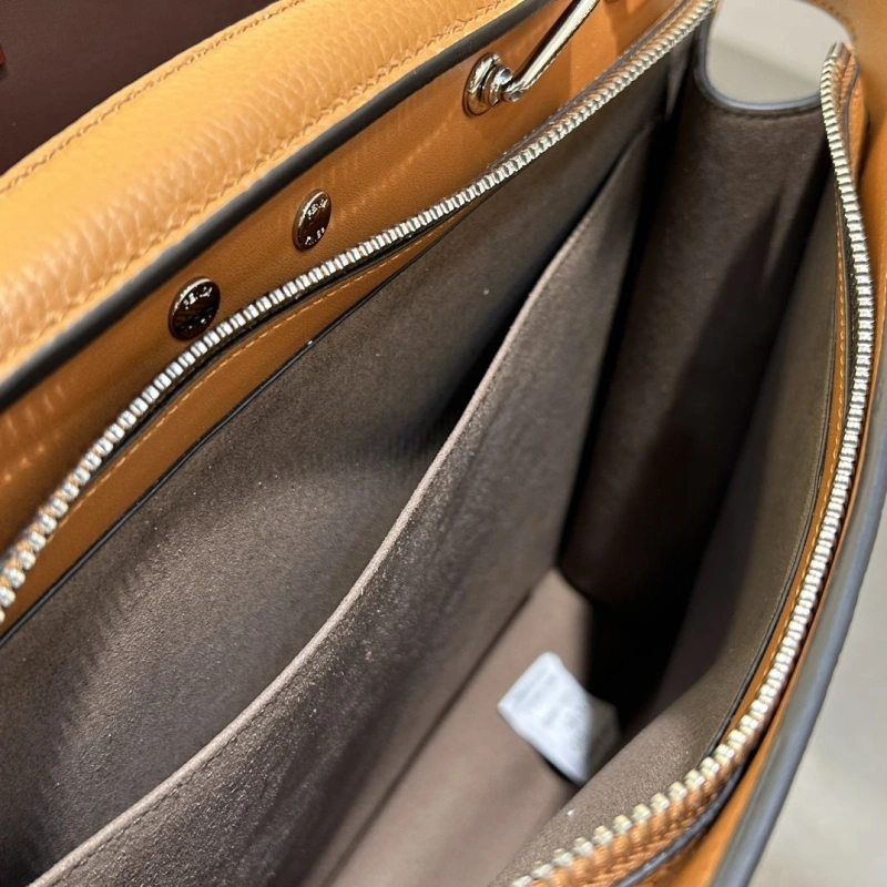 F**di top handle bags 4370-0629