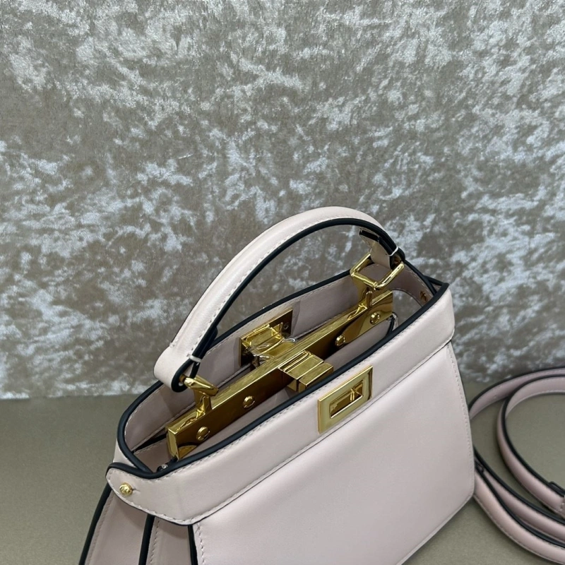F**di top handle bags 4370-0650