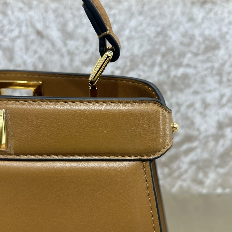 F**di top handle bags 4370-0652