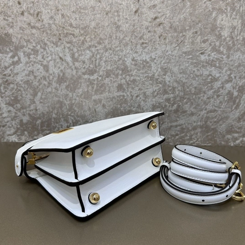 F**di top handle bags 4370-0657