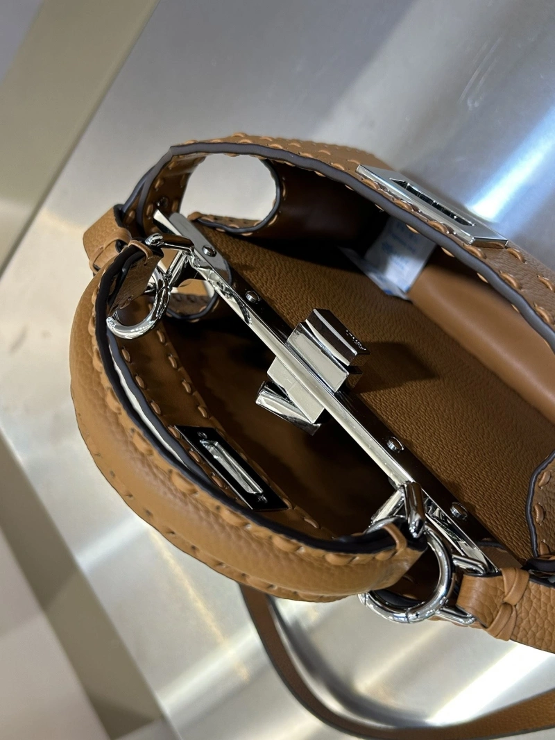 F**di top handle bags 4370-0666