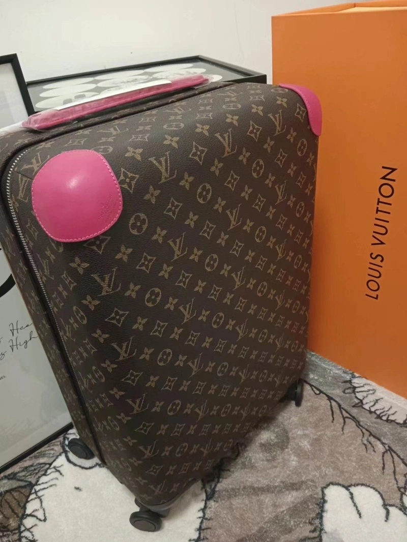 LV Suitcase 4461-0001