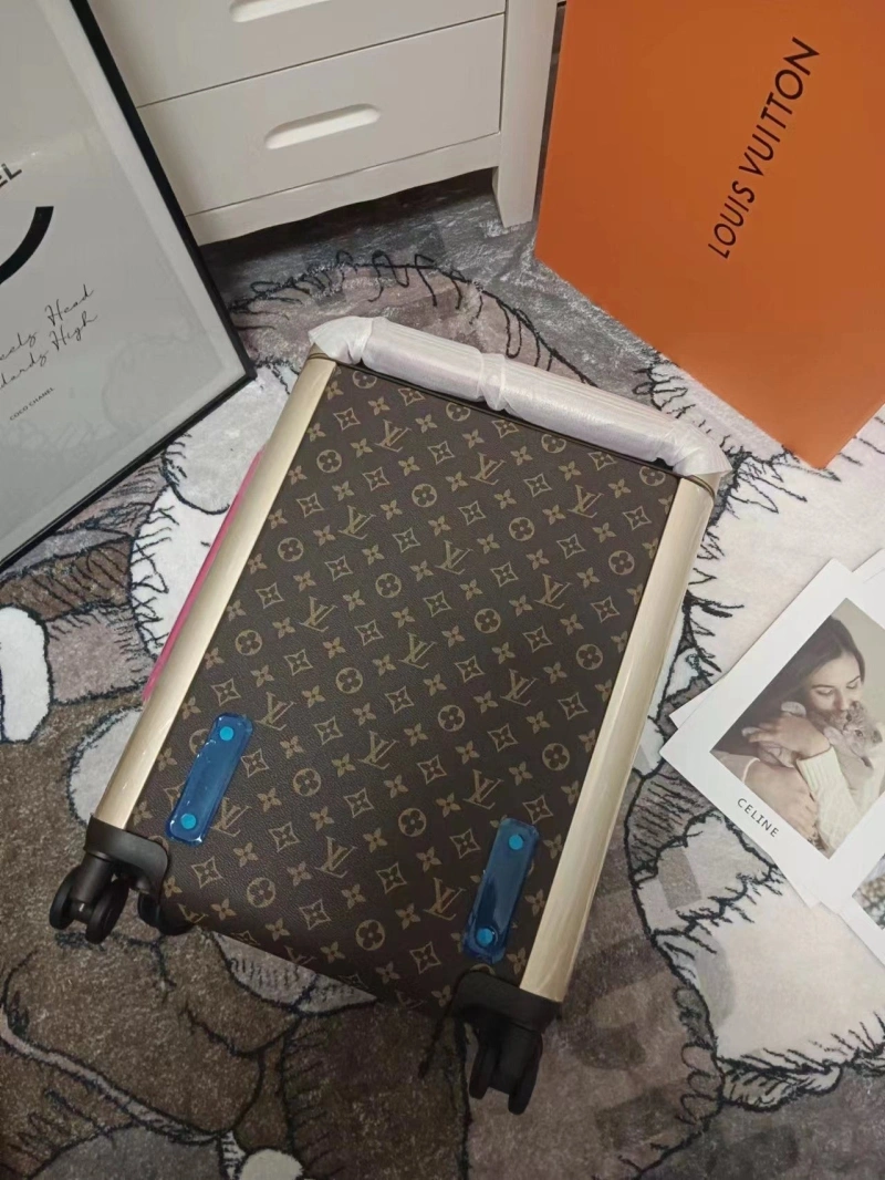 LV Suitcase 4461-0001