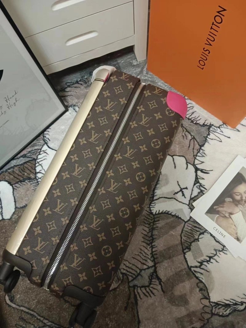LV Suitcase 4461-0001