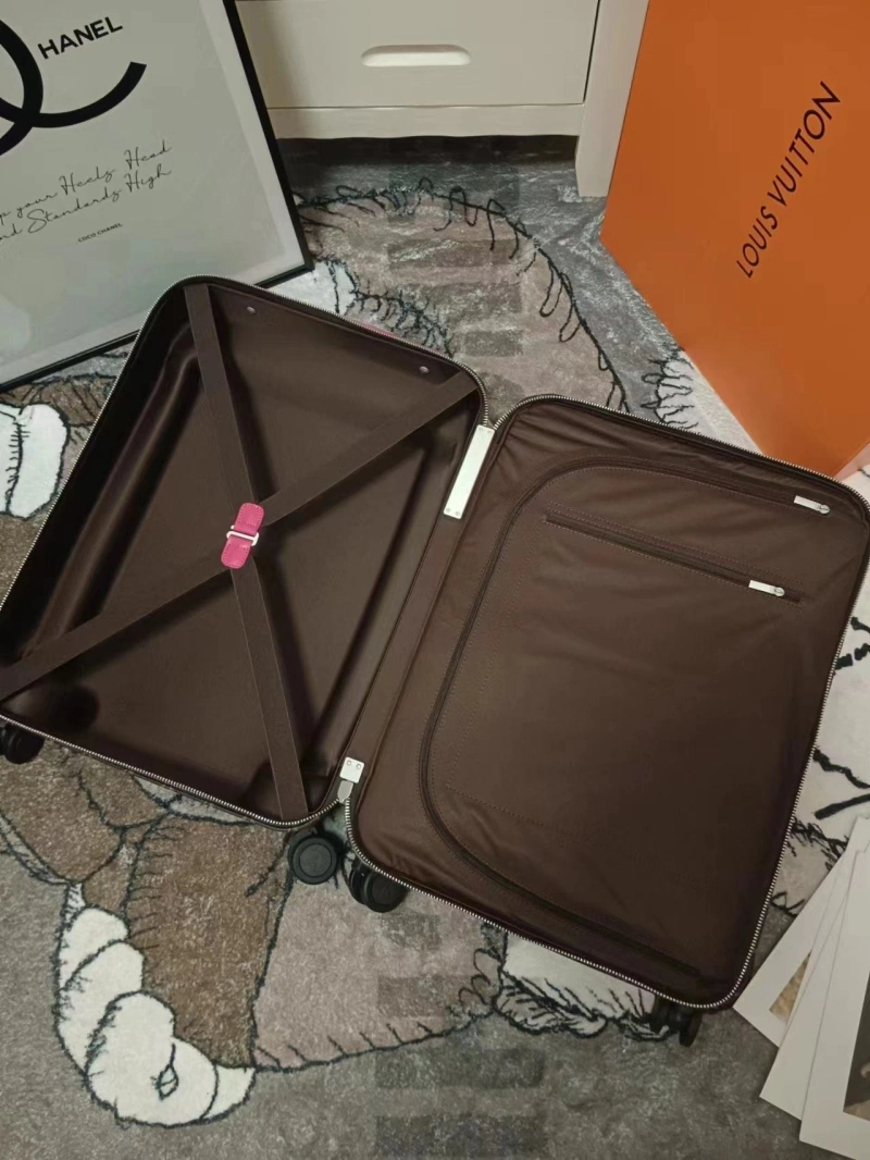 LV Suitcase 4461-0001