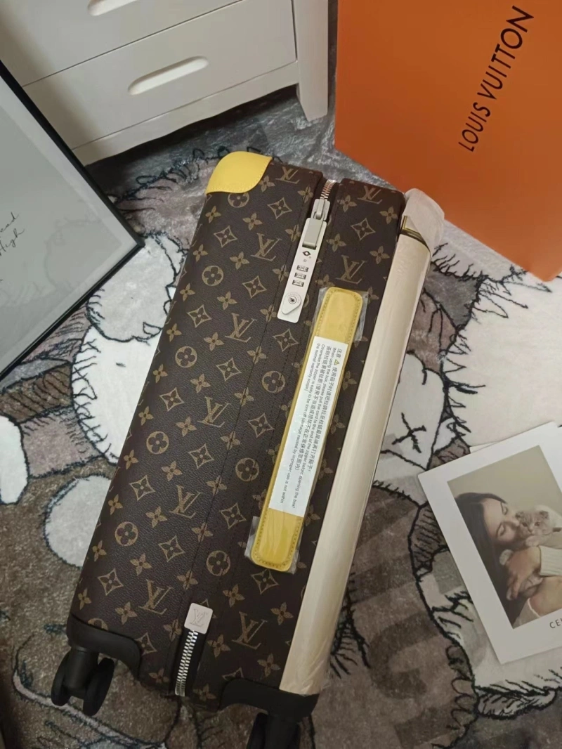 LV Suitcase 4461-0002
