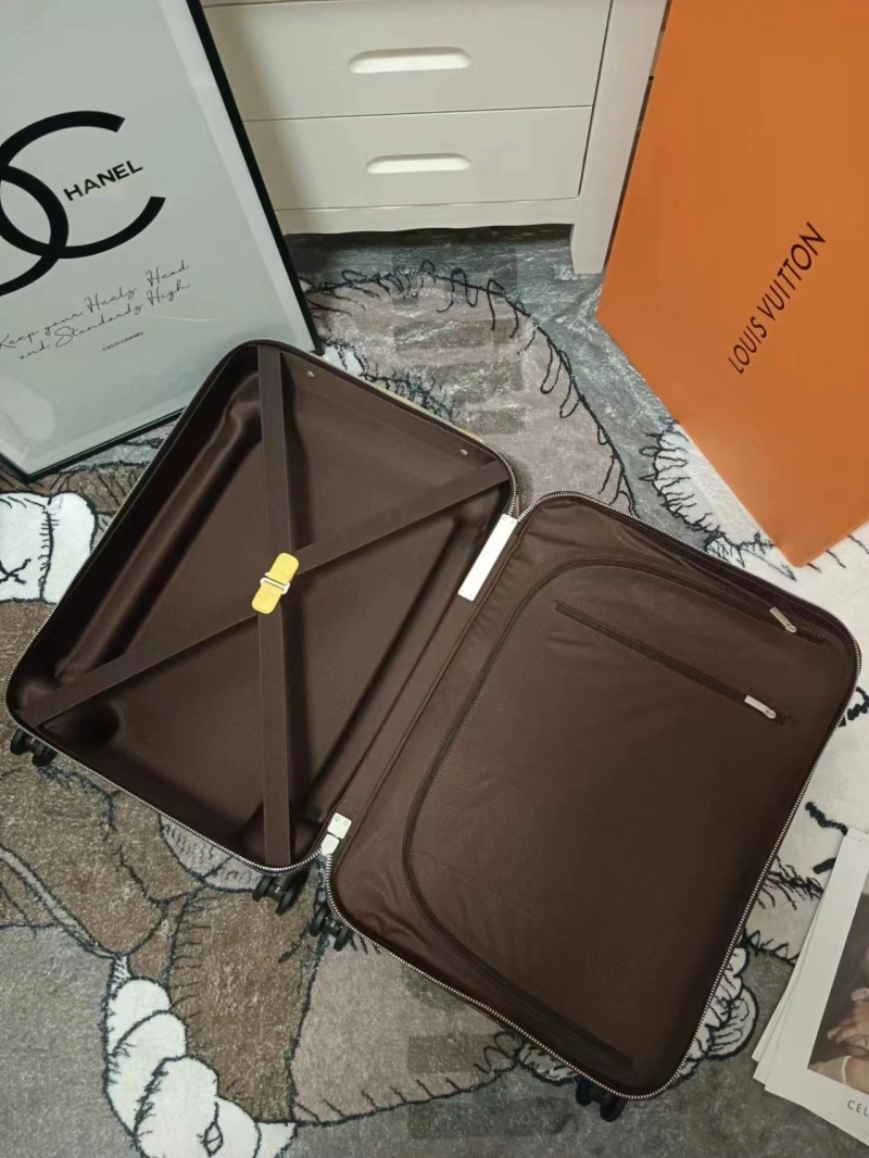 LV Suitcase 4461-0002