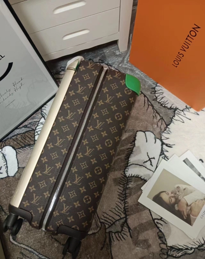LV Suitcase 4461-0003