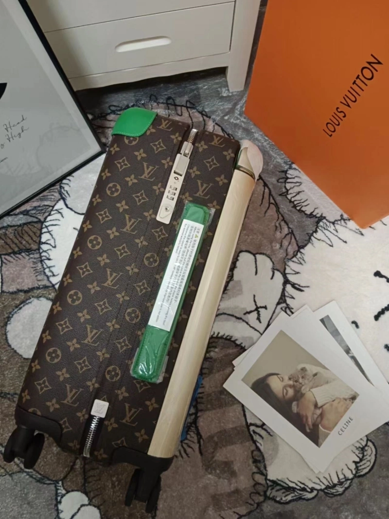 LV Suitcase 4461-0003