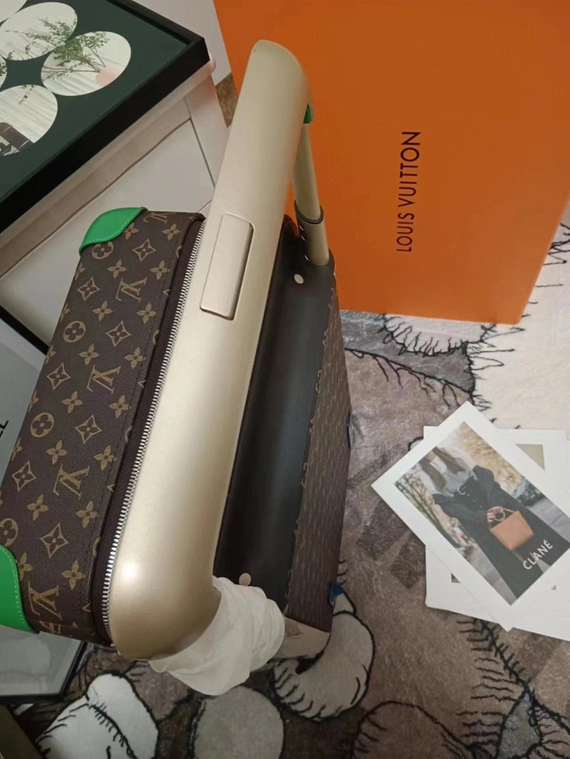 LV Suitcase 4461-0003
