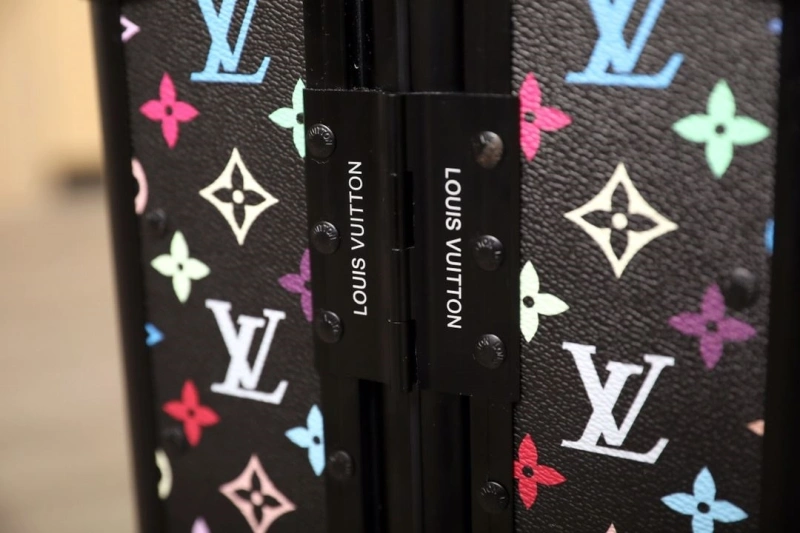 LV Suitcase 4461-0004